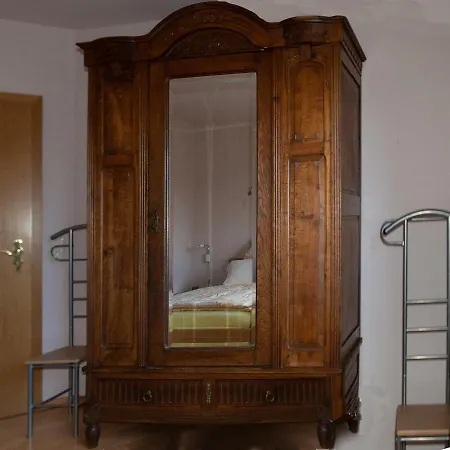 Unter Dem Schwalbennest Apartment