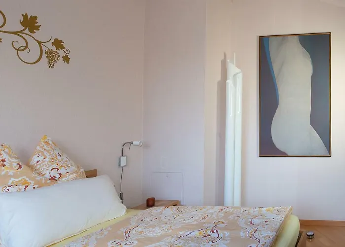 Unter Dem Schwalbennest